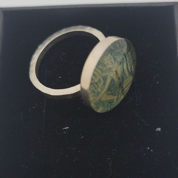 Artisan made green stamp ring silver. Size 5 - Picture 1 of 11